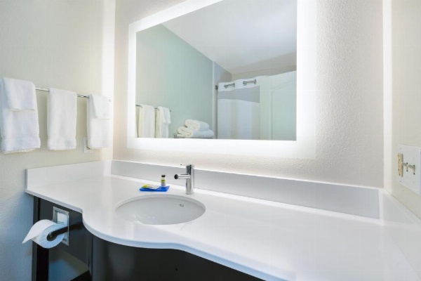 Holiday Inn Express & Suites - Effingham image 15