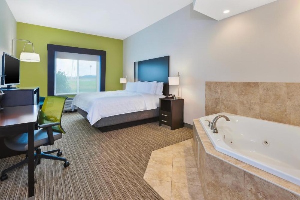Holiday Inn Express & Suites - Effingham image 16